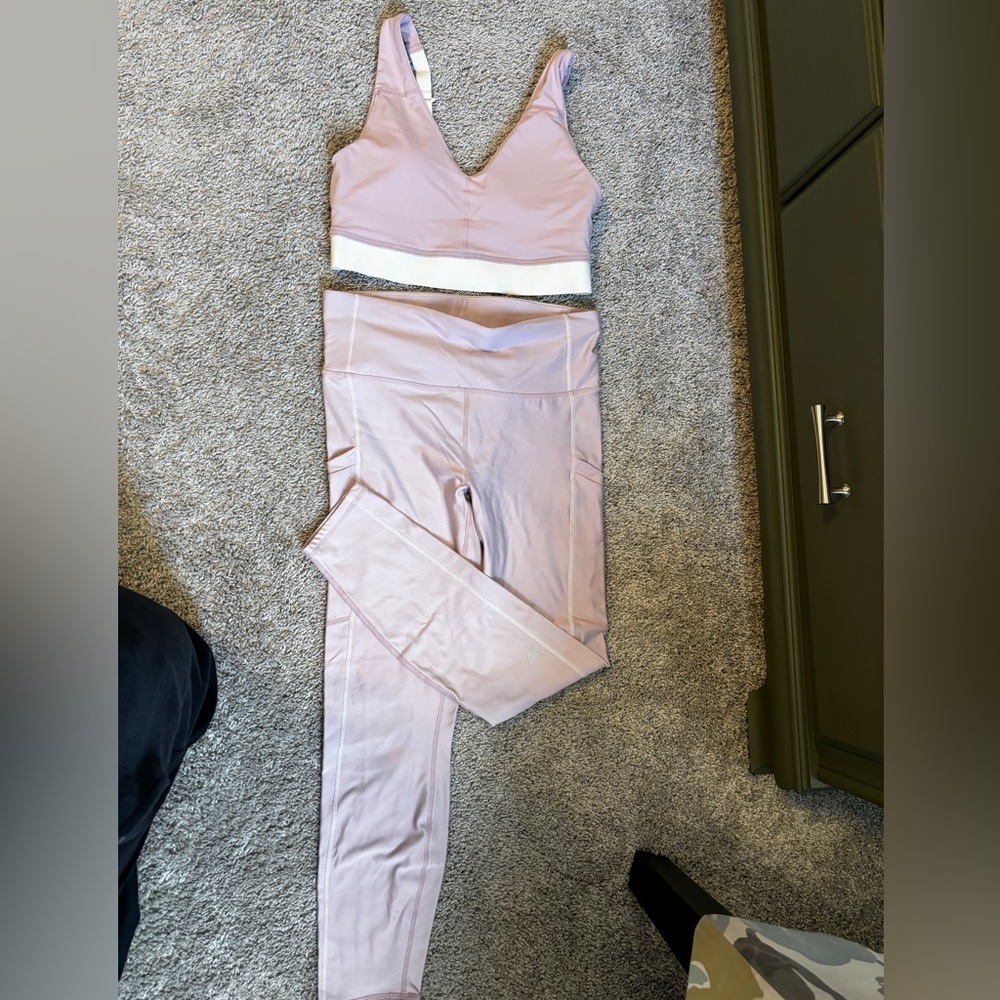 Fabletics workout set